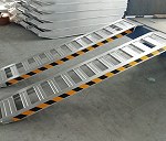 Najazdy aluminiowe do koparki 3,5m