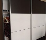 Kleiderschrank 2-türig x 1, Mueble auxiliar de comedor x 1, Mueble bajo de comedor x 1, Sofa 3-er x 