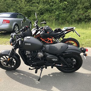 Hyosung Aquila 125 x 1, KTM 125 Duke x 1