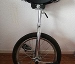4 rowery (mogą być dodatkowe 2 w zależności od możliwości załadunku i ceny)