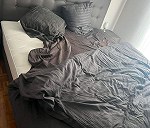 Kingsize-Bett mit Matratze