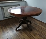Stół okrągły na jednej nodze, klasyczny drewniany