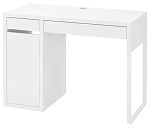 Schreibtisch klein x 1, Bürostuhl x 1